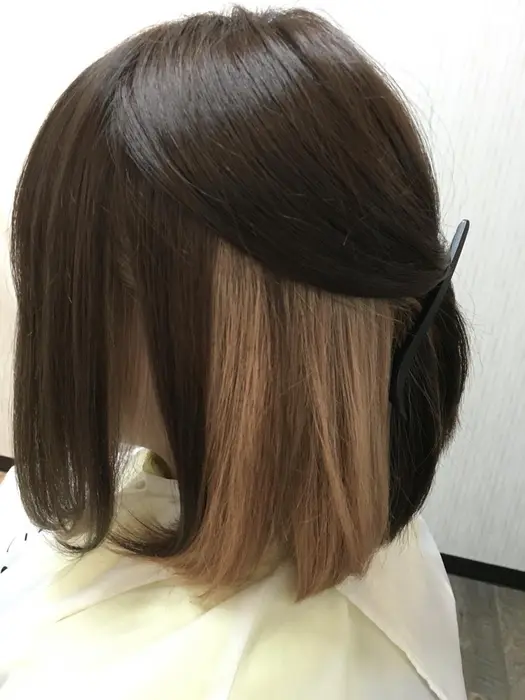 ミニモクーポン 人気のハーフブリーチインナーカラー ダークアッシュブラウンにミルクテ Hair Grande Seeek所属 Seeek Ayaのヘアカタログ ミニモ