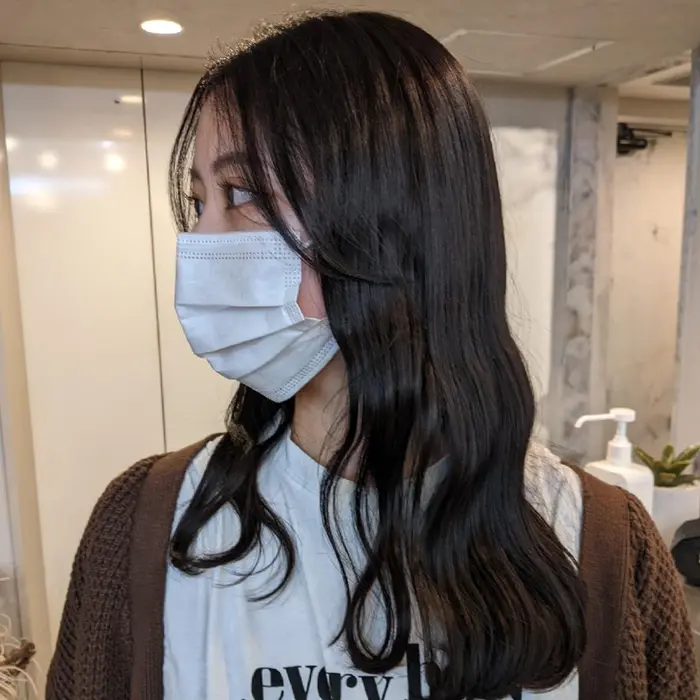 自然な透明感黒染め トイプードル巻き 韓国風前髪 Hair Studio Nico 所属 あやせ まるのヘア カタログ ミニモ