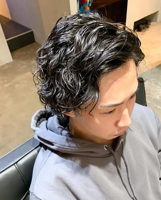 ミディアム スパイラルパーマ Taowest所属 Taoメンズヘアー West 西口店 のヘアカタログ ミニモ
