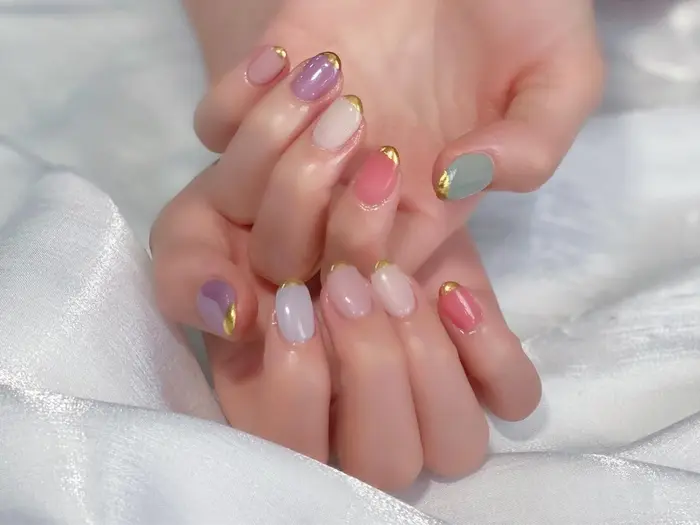 ニュアンスネイル ミラーネイル マカロンカラーネイル L019 Du 01 Du 02 Du 03 Pokapoka Nail所属 Mia ネイリスト のネイルデザイン ミニモ