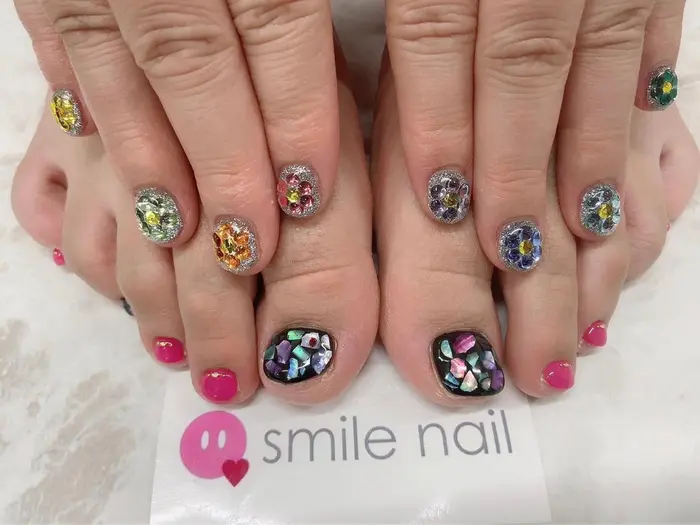 Smile Nail所属 Smile Nail スマイルネイルのネイルデザイン ミニモ
