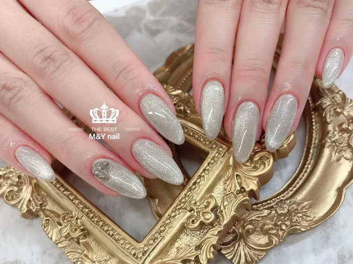 マグネットネイル 1000円 パーツ別途料金です M Y Nailsalon所属 M Y Nailsalonのネイル デザイン ミニモ