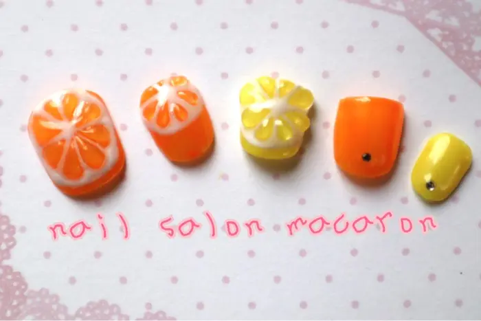夏の流行りフルーツフットネイル Nail Salon Macaron所属 牧 麻美のネイルデザイン ミニモ