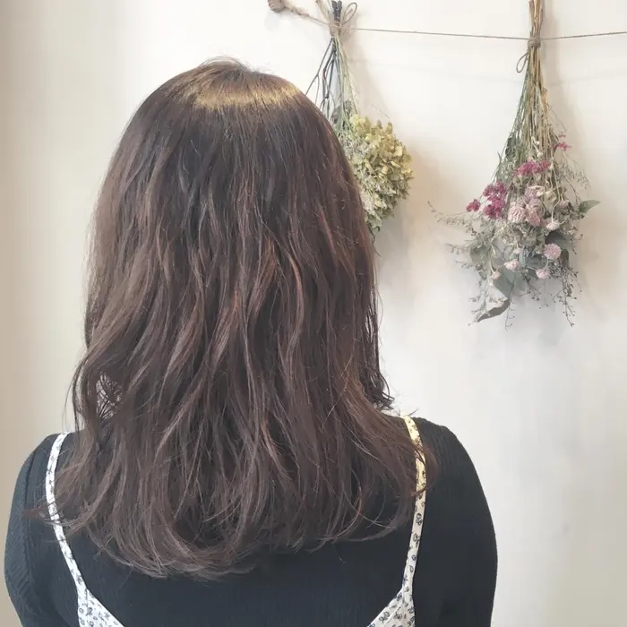 ゆるふわパーマ ブリーチなしのグレージュ Linda By Neolive所属 中澤 絵美のヘアカタログ ミニモ