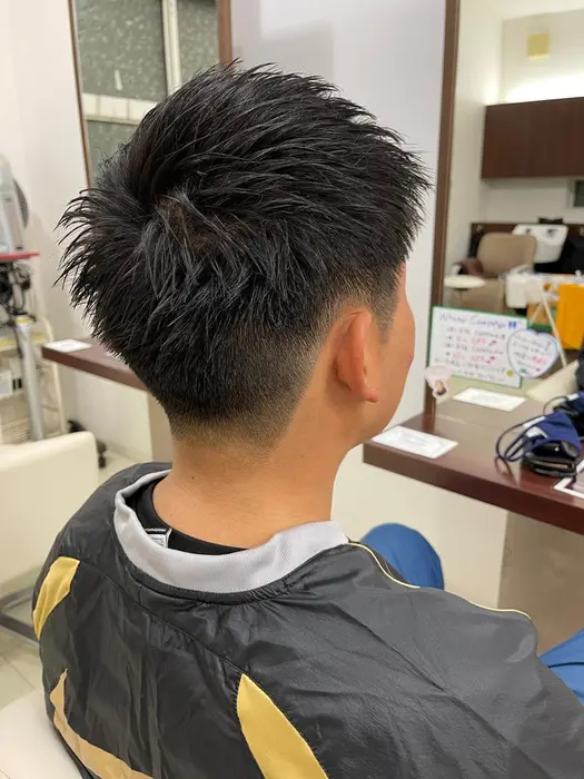 黒髪刈り上げベリーショート Ricci Allure所属 Allure 三本和哉のヘアカタログ ミニモ