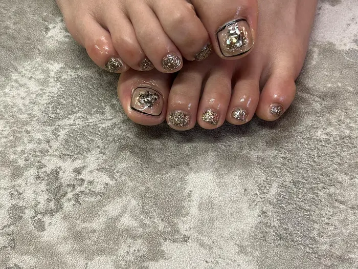 Morelia Nail Salon京橋店所属 Mi Caのネイルデザイン ミニモ