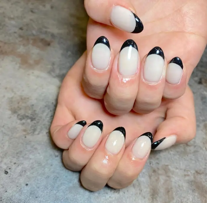 フレンチ ワンカラー別途 レイネイル金山店所属 堀内 里菜のネイルデザイン ミニモ