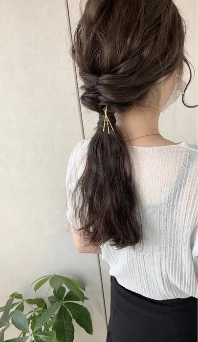 ポニーテールアレンジ ヘアロングアレンジ アレンジ Adelie所属 Mayuko トップスタイリストのヘア カタログ ミニモ