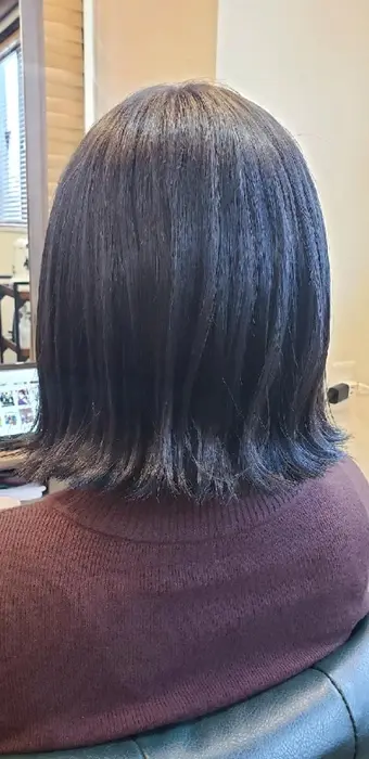 暗髪アッシュグレー 暗い髪色でも透明感バツグン Eureka所属 海老原 悦子のヘアカタログ ミニモ