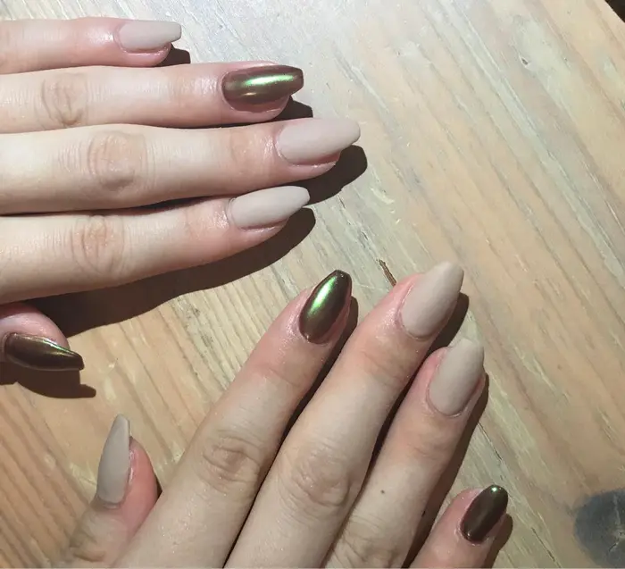 ワンカラーネイル Eyelash Nail Noi所属 笹塚ネイルサロン Noiのネイルデザイン ミニモ