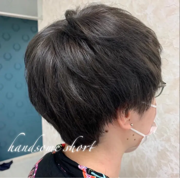 かっこいい雰囲気が好きな方におすすめ ギリギリ耳にかかる長さをのこしつつ 襟足はスッキリ短め N Aero 横浜 ナンバー エアロ 所属 透明感カラー Michikaのヘアカタログ ミニモ かっこいい雰囲気が好きな方におすすめ ギリギリ耳にかかる長さをのこしつつ 襟足はスッキリ短め N Aero 横浜 ナンバー エアロ 所属 透明感カラー Michikaのヘアカタログ ミニモ