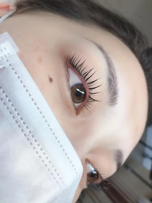 毛先ストレートタイプのまつげパーマ 銀座labo千葉イースト店所属 銀座labo Eastのマツエクデザイン ミニモ