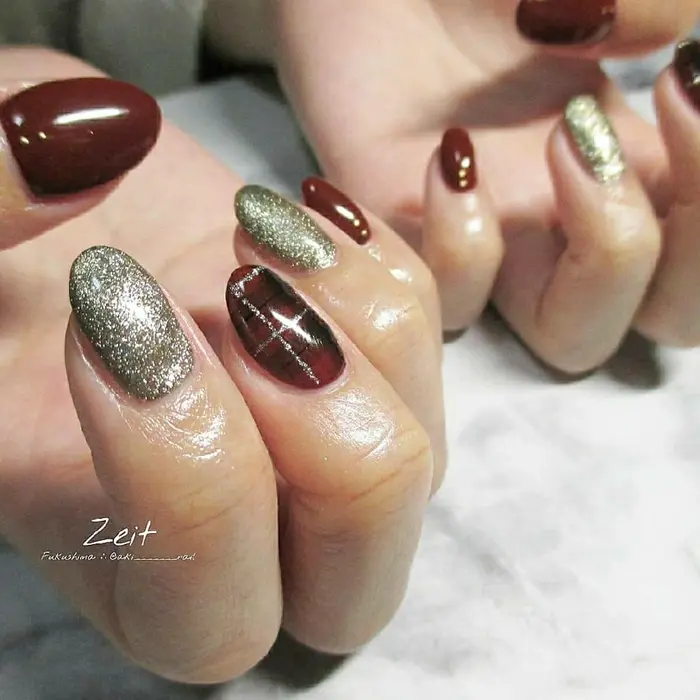 チェックネイル 赤チェックネイル Nail Salon Zeit ﾂｧｲﾄ所属 Saito Akihoのネイルデザイン ミニモ