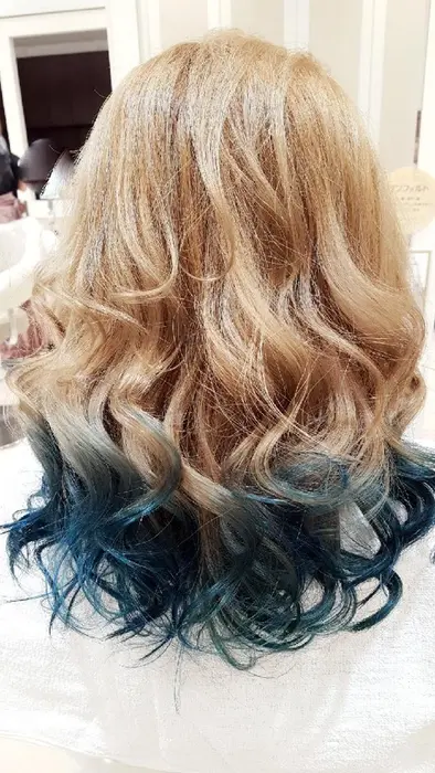 ハワイアングラデーションカラー Ash 長津田店所属 中村 光樹のヘアカタログ ミニモ