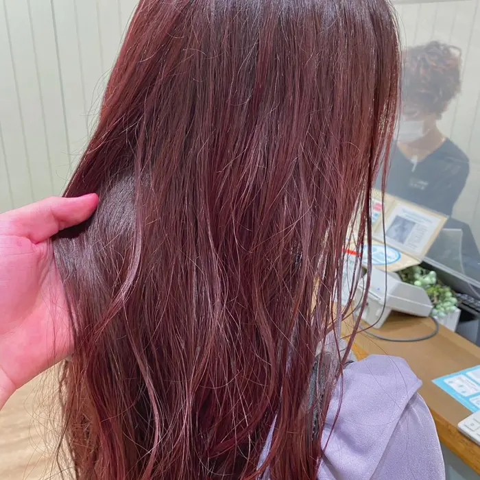 ブリーチなしのボルドー モリオフロムロンドン 大宮店所属 赤味完全除去カラー 寺本 ゆいきのヘアカタログ ミニモ