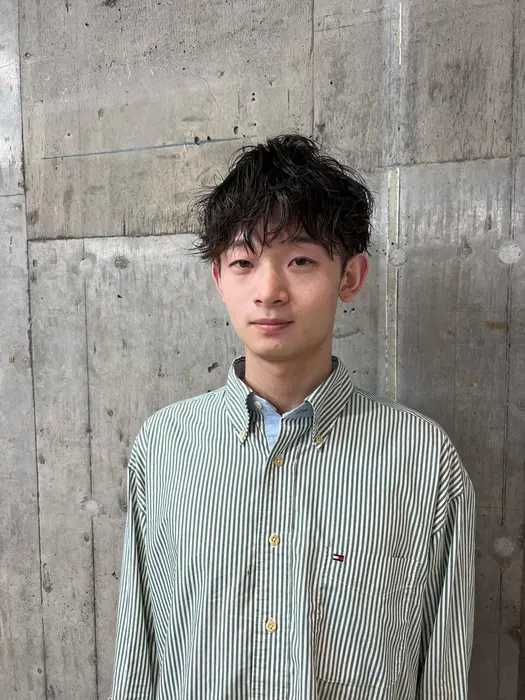 無造作ショート 直毛の方はパーマもおすすめです セットも簡単です それぞれの髪質や頭の形に合ったや Meraki荻窪駅前店所属 メンズパーマ Sunaoのヘアカタログ ミニモ