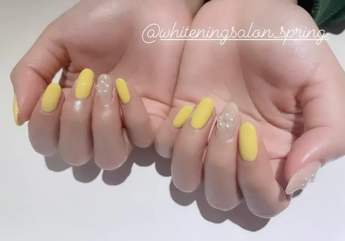 イエローネイル Whitening Nail Salon Spring所属 Nakao Hitomiのネイルデザイン ミニモ