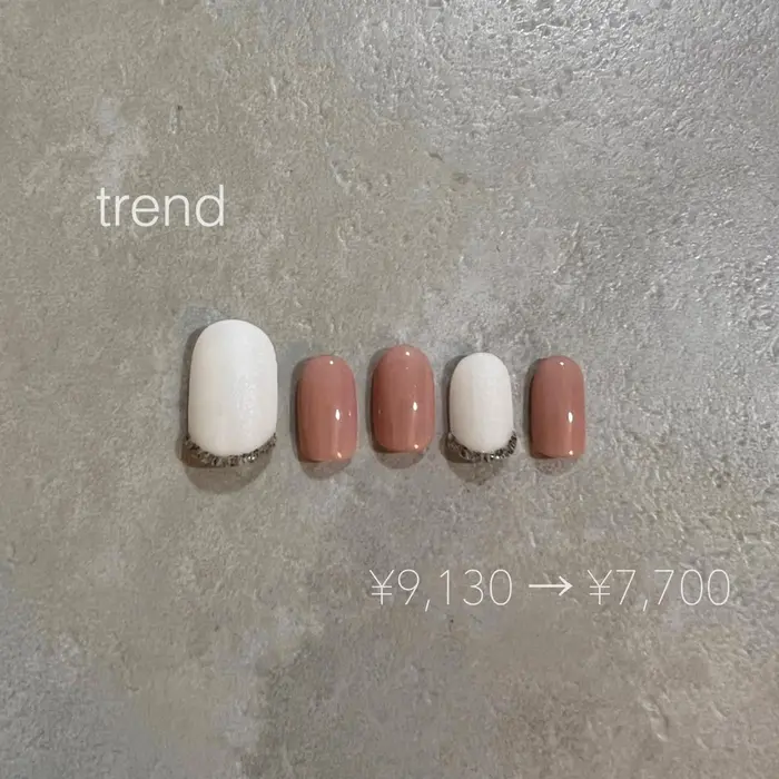 1月 定額ネイルハンドデザイン 期間限定価格 ナチュラルな中にも遊び心を ぜひ ご予約お待ちして Mitome Private Nail Salon 所属 横浜駅近サロン Yuki Ozakiのネイルデザイン ミニモ