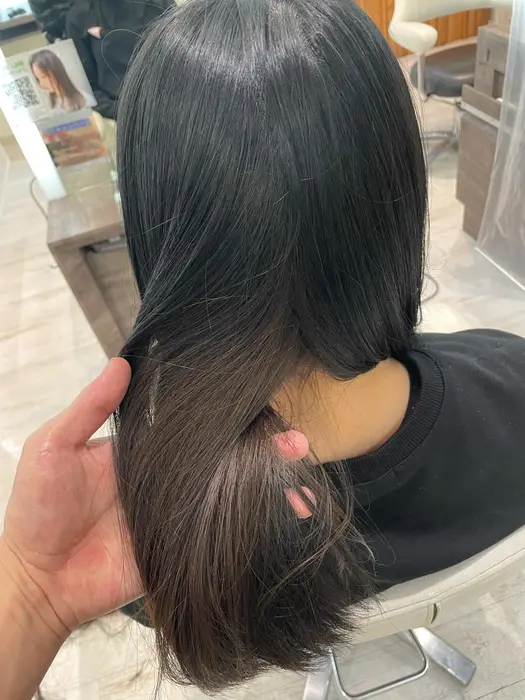 ブリーチなしバレないインナーカラー Nyny守口所属 野口 春貴のヘアカタログ ミニモ