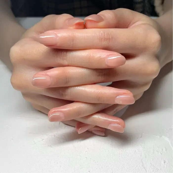 美フォルム 美フォルムネイル カラーグラデーションネイル カラーグラデーション カラグラネ Nine 所属 Nine Yukoのネイル デザイン ミニモ