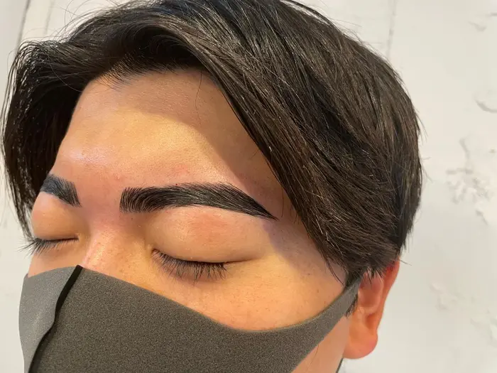 パラレルブロウ 日本人男性に似合う眉 Mastereyebrow所属 Master Eyebrowのアイブロウ 眉毛カタログ ミニモ