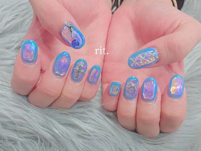うるうる氷ネイル 韓国ネイル Rit 所属 Rit リット のネイルデザイン ミニモ