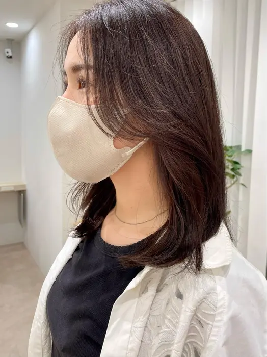 乾かすだけでまとまるミディアムヘア 顔まわりは流れやすくカットしてます Garden Yokohama所属 アズマ チナツのヘアカタログ ミニモ