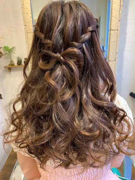 ウォータフォールのハーフアップ ロング セミロングでも対応可 Micca下北沢所属 Katsuya Hiroのヘア カタログ ミニモ