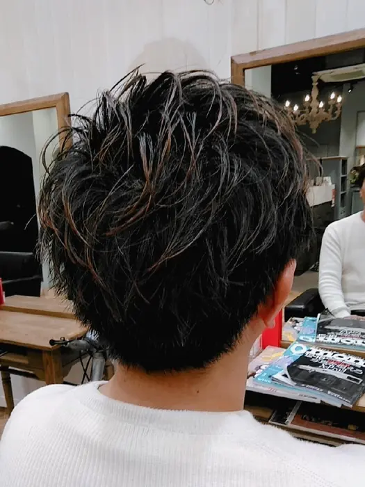 ショートカット スタイリング剤はナカノ６番 ルードブラックジェルを1 1です Bearea Ing所属 江原 拓実のヘアカタログ ミニモ