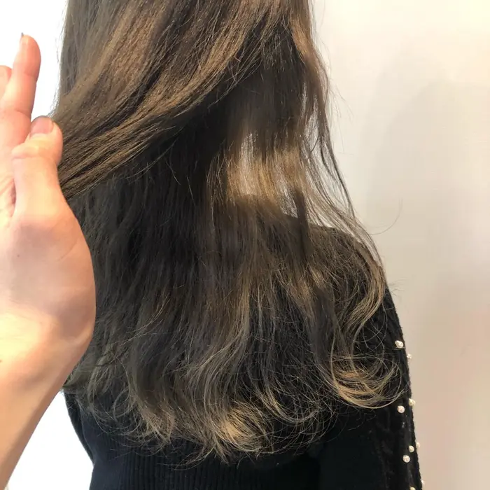 グレーベージュインナー Lillby Glad所属 メンズ特化 荒木 タカオのヘアカタログ ミニモ