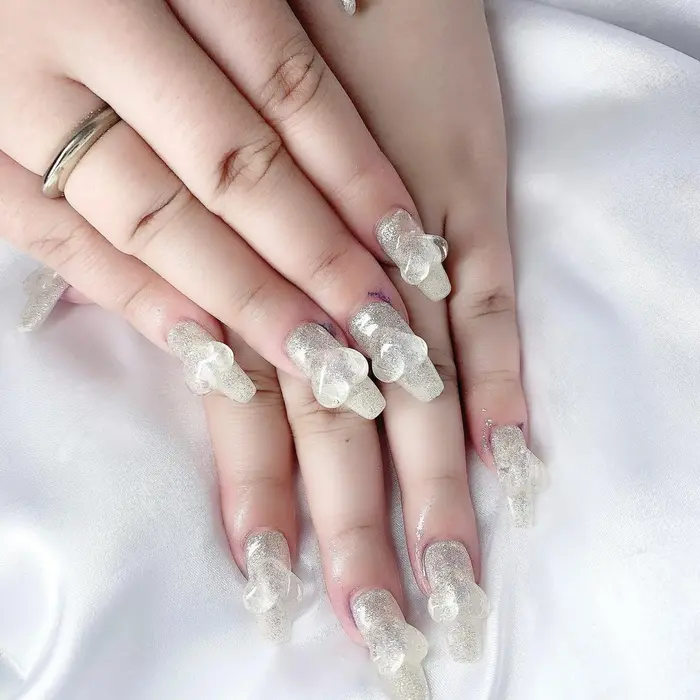 パラジェル 春ネイル 夏ネイル 秋ネイル 冬ネイル ニュアンスネイル マグネットネイル オーロラネ Total Beauty Salon Yudia 恵比寿本店所属 Yudia Azumiのネイルデザイン ミニモ