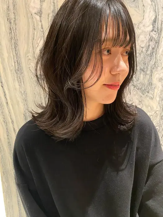 ミディアムレイヤーカット Brooch所属 正村 優佳のヘアカタログ ミニモ