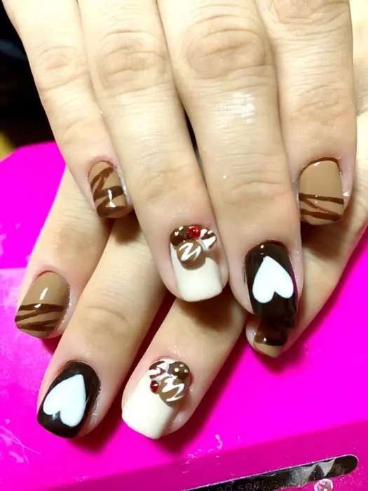 バレンタインネイルデザイン お客様ネイルデザイン Nail Factory Lovers Takasaki所属 Lovers Takasakiの ネイルデザイン ミニモ