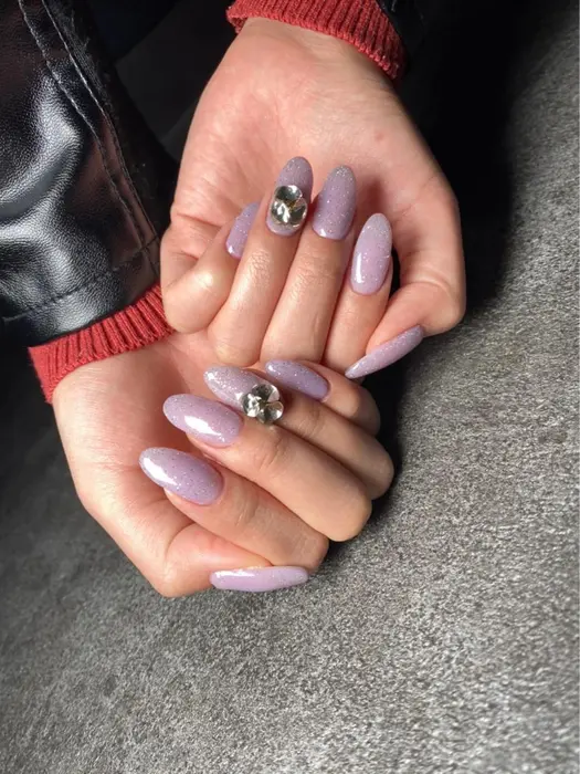 スカルプ オフのみ 持ち込み ワンカラー マグネットネイル ギャラクシー ニュアンスネ Toxic Nail Body Painting Studio所属 Kan 10のネイルデザイン ミニモ