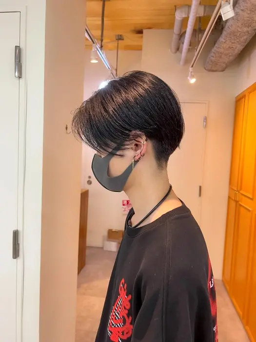 シースルーバングのセンターパート Huge所属 セノクチタツヤ ボブパーマのヘアカタログ ミニモ