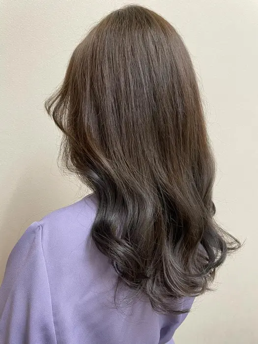 ブリーチ履歴ありのアッシュベージュ Romeoあべの所属 Romeoあべの 豊吉芽映のヘアカタログ ミニモ ブリーチ履歴ありのアッシュベージュ Romeoあべの所属 Romeoあべの 豊吉芽映のヘアカタログ ミニモ