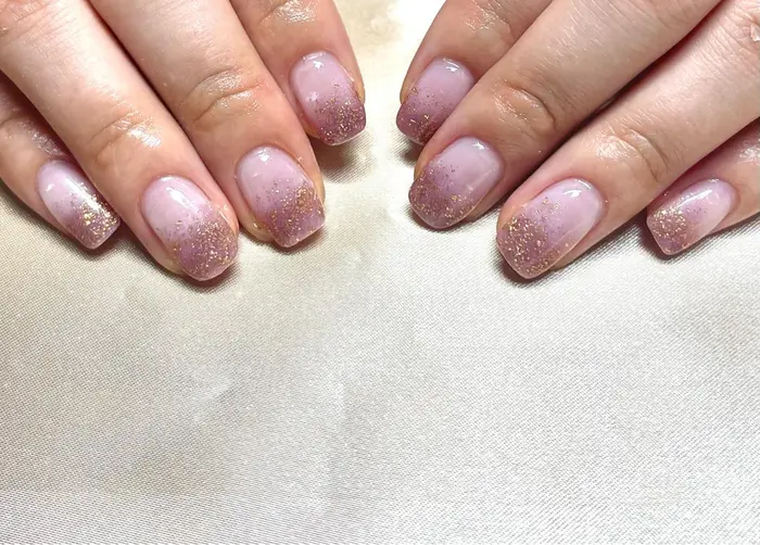 パープルラメグラ M Nail所属 Nail Meのネイルデザイン ミニモ パープルラメグラ M Nail所属 Nail Meのネイルデザイン ミニモ