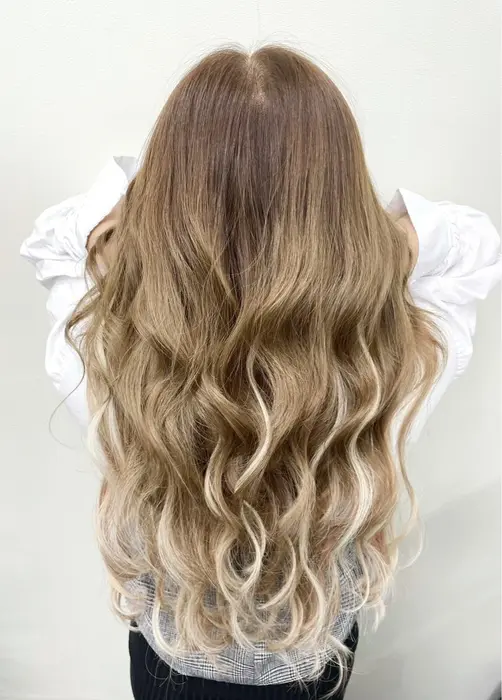 巻き髪スタイルを 本格的な和装やコーンローなどの特殊アレンジは受け付けておりません Hair Make Salon Revier所属 Revier Maoのヘアカタログ ミニモ