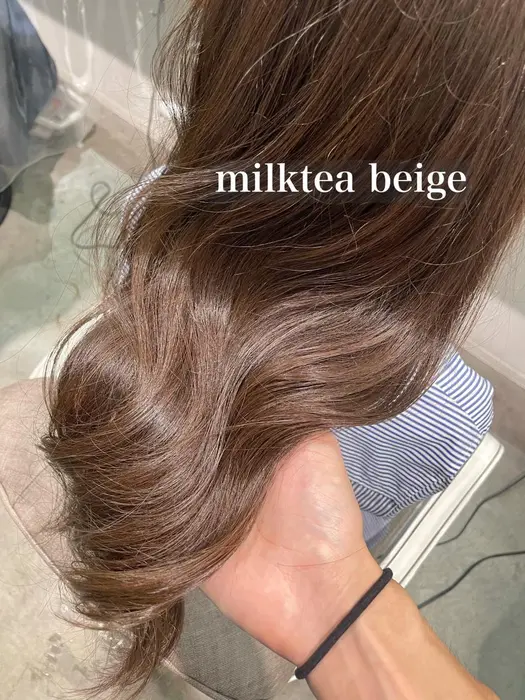 こだわりのカウンセリングと お悩みに合わせたプロセスで 一人ひとりの髪質に合わせたヘアスタイルを Queen By Noism所属 髪質改善 艶カラー 岡野右京のヘアカタログ ミニモ