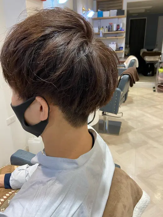 メンズカットカラー マッシュスタイル 派手すぎないブラウンカラー Aube Hair Arch By Eem 赤羽店所属 保立 大翔のヘアカタログ ミニモ