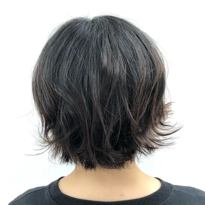 顎ラインのワンレングスボブ 後ろが重くなりやすいのでしっかりめにすいて 表面 Fair所属 湘南 美容室 西鎌倉 近藤瑠花のヘアカタログ ミニモ