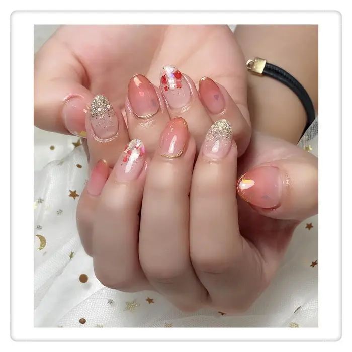 夏ネイル 貝殻ネイル 透け感ジェルネイル ジェルスカルプ長出し1本追加プラス料金980円です Pokapoka Nail所属 Mia ネイリスト の ネイルデザイン ミニモ
