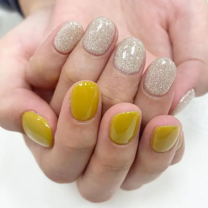 Nail Eyelash Salon Smily 住道店所属 今井 陽奈子のネイルデザイン ミニモ