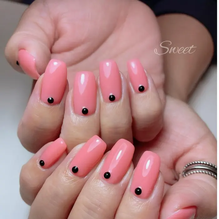 西葛西ネイルサロンsweet所属 仲野 陽子のネイルデザイン ミニモ