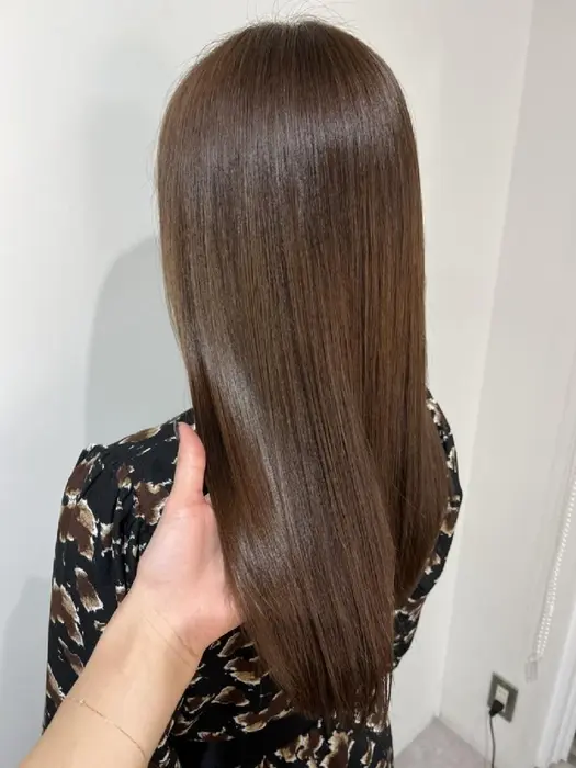 ナチュラルブラウン 明るめナチュラルブラウン D I E V A Hair所属 髪質改善 Dieva青木優衣のヘア カタログ ミニモ