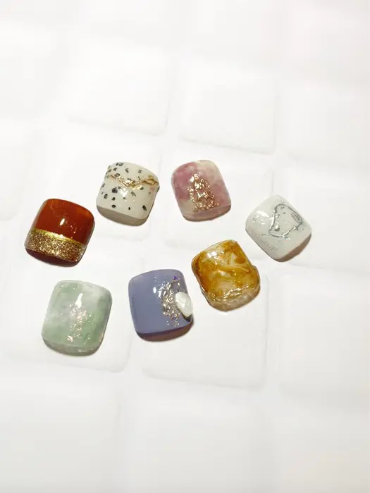 フットネイルサンプル Binail所属 Binail Shihoのネイルデザイン ミニモ