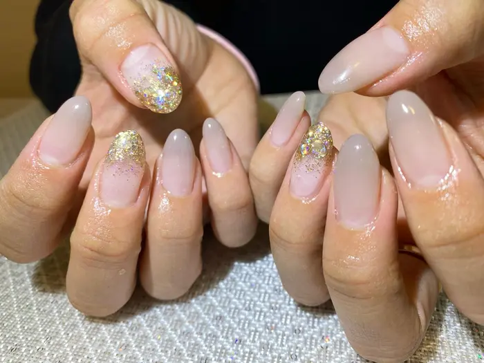 グラデーションネイル ゴールドネイル ベージュネイル 自爪ネイル Esthetic Will所属 Will 有希のネイル デザイン ミニモ