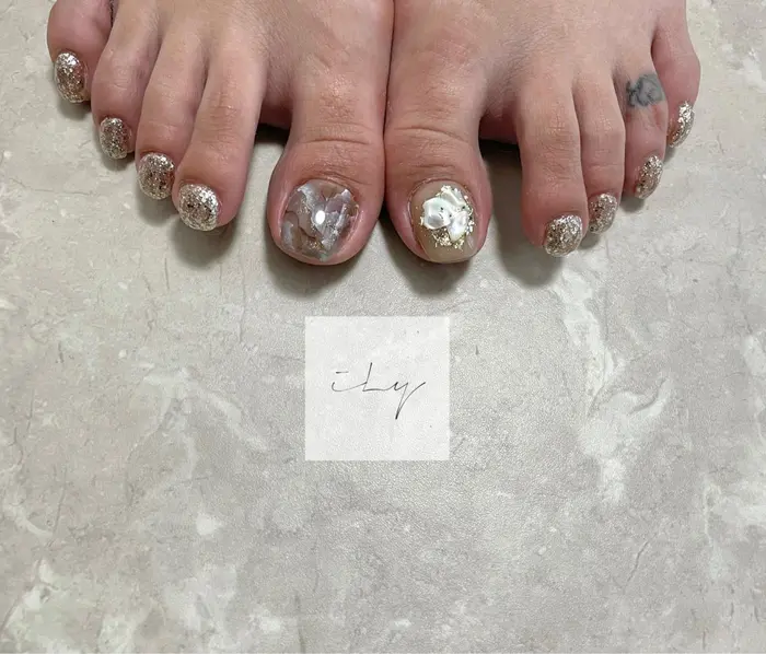 大理石 シェル フットネイル パラジェル プライベートサロン 南与野 浦和 北浦 Ily Nail Salon所属 Ily Nail Yuiのネイルデザイン ミニモ