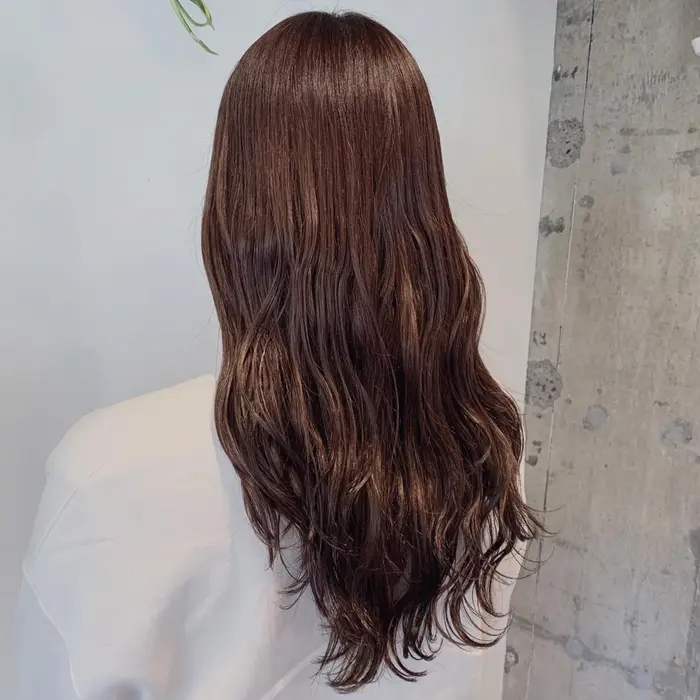 ピンクパープルブラウン ブリーチ1回の履歴があります トーンダウンで落ち着かせて 長く楽 Hair Salon P A P E R所属 Natsuki トップデザイナー のヘアカタログ ミニモ