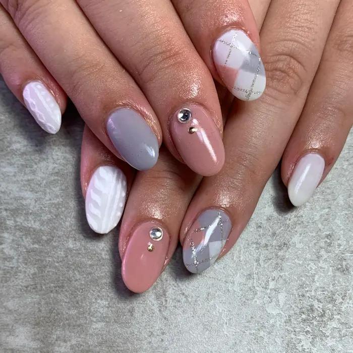 綺麗系もたまにはやります Leveiu所属 Leveiu えーりんのネイルデザイン ミニモ